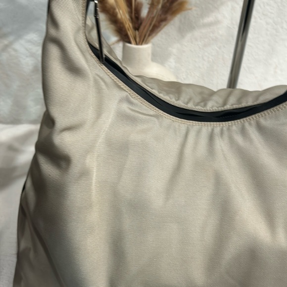 Gucci  beige Nylon Large Hobo Handbag - Picture 10 of 13